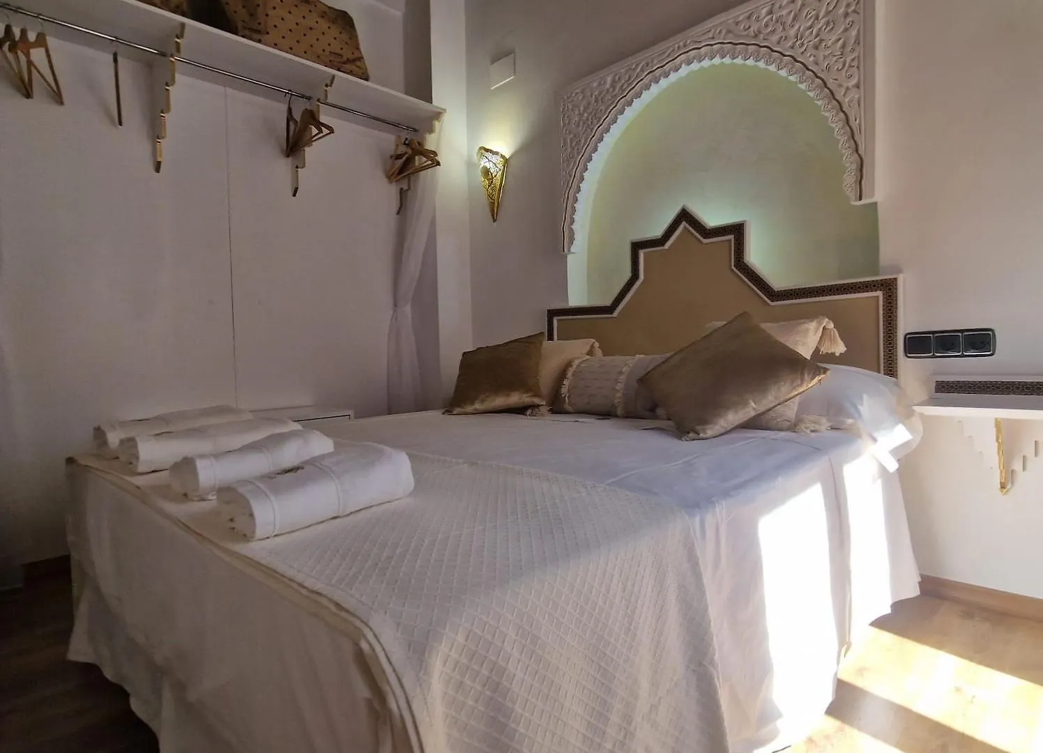 Adanar-Apartamentos Muralla Ziri Granada 0*,  Španělsko